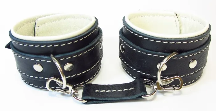 оковы на руки со светлым подкладом 51021ars в Симферополе