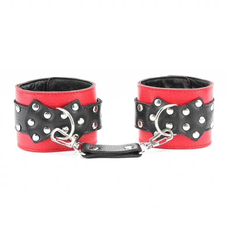 наручники из красно-черной кожи с пряжкой 51013ars в Симферополе