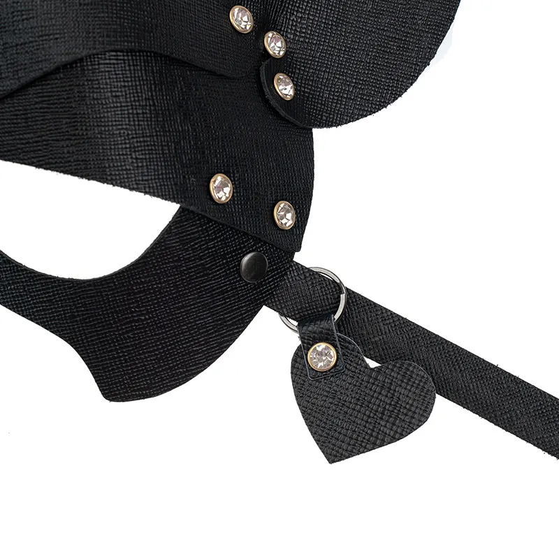 маска "чёрная пантера" в Симферополе