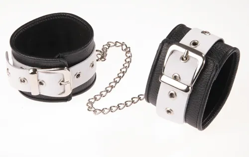 оковы кожаные черные с белым широким ремешком, соединенные цепочкой длиной 35см 3072-13 в Симферополе
