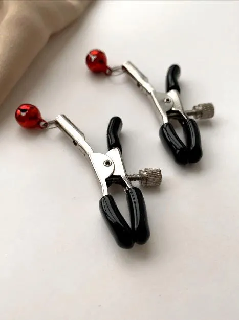 зажимы для сосков регулируемые с красными шариками в Симферополе