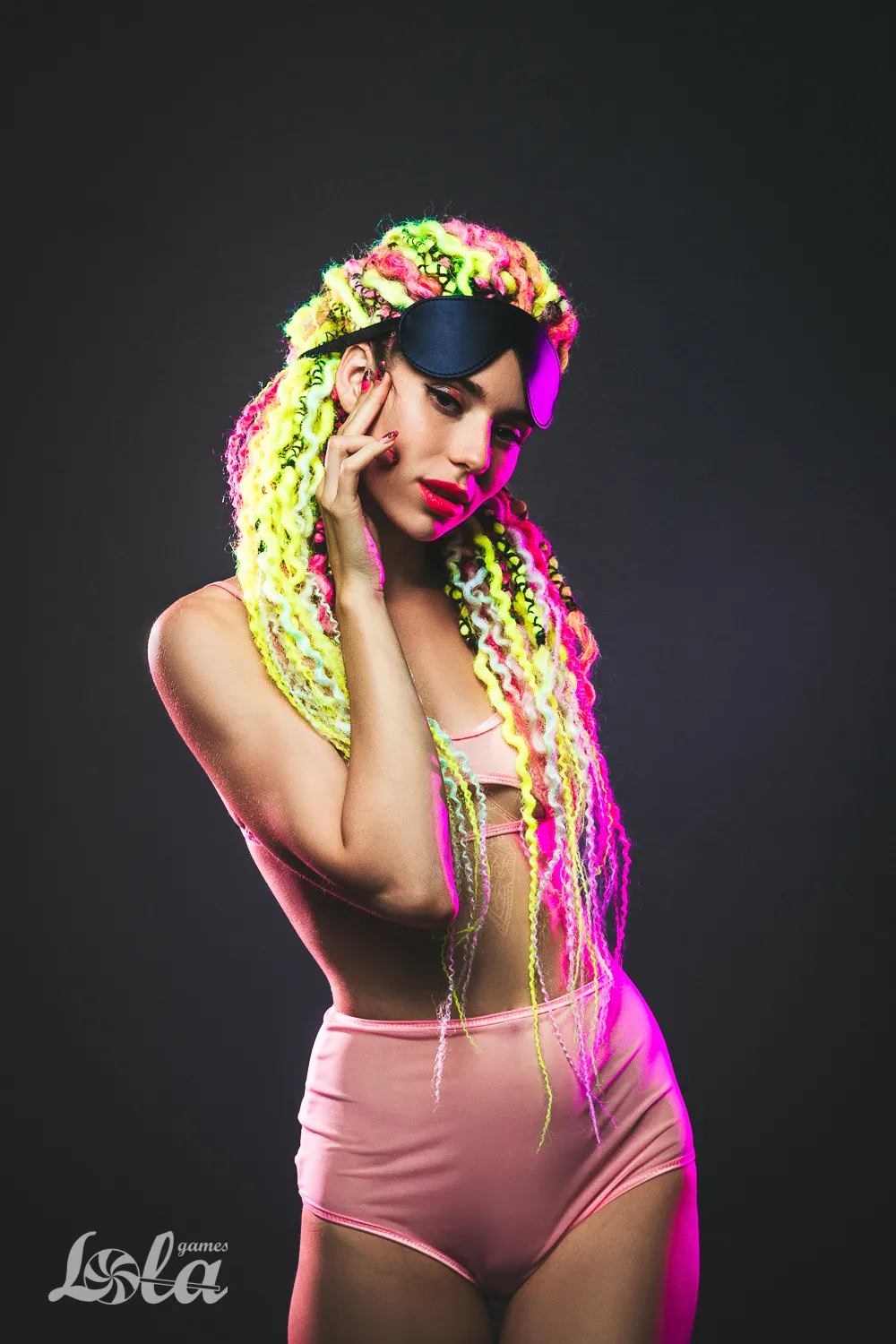 маска party hard shy black 1141-03lola в Симферополе