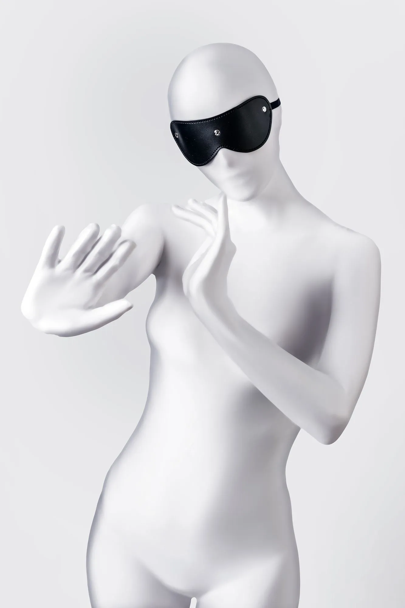 маска anonymo, pu кожа, черная, 24 см в Симферополе