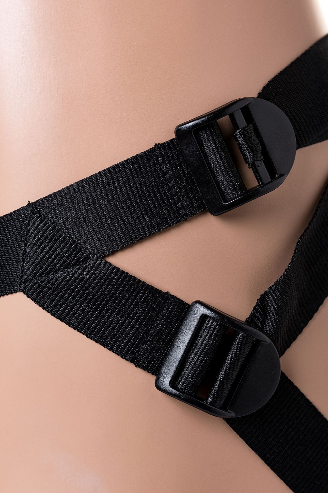 страпон lovetoy lesbian series с поясом harness, телесный в Симферополе