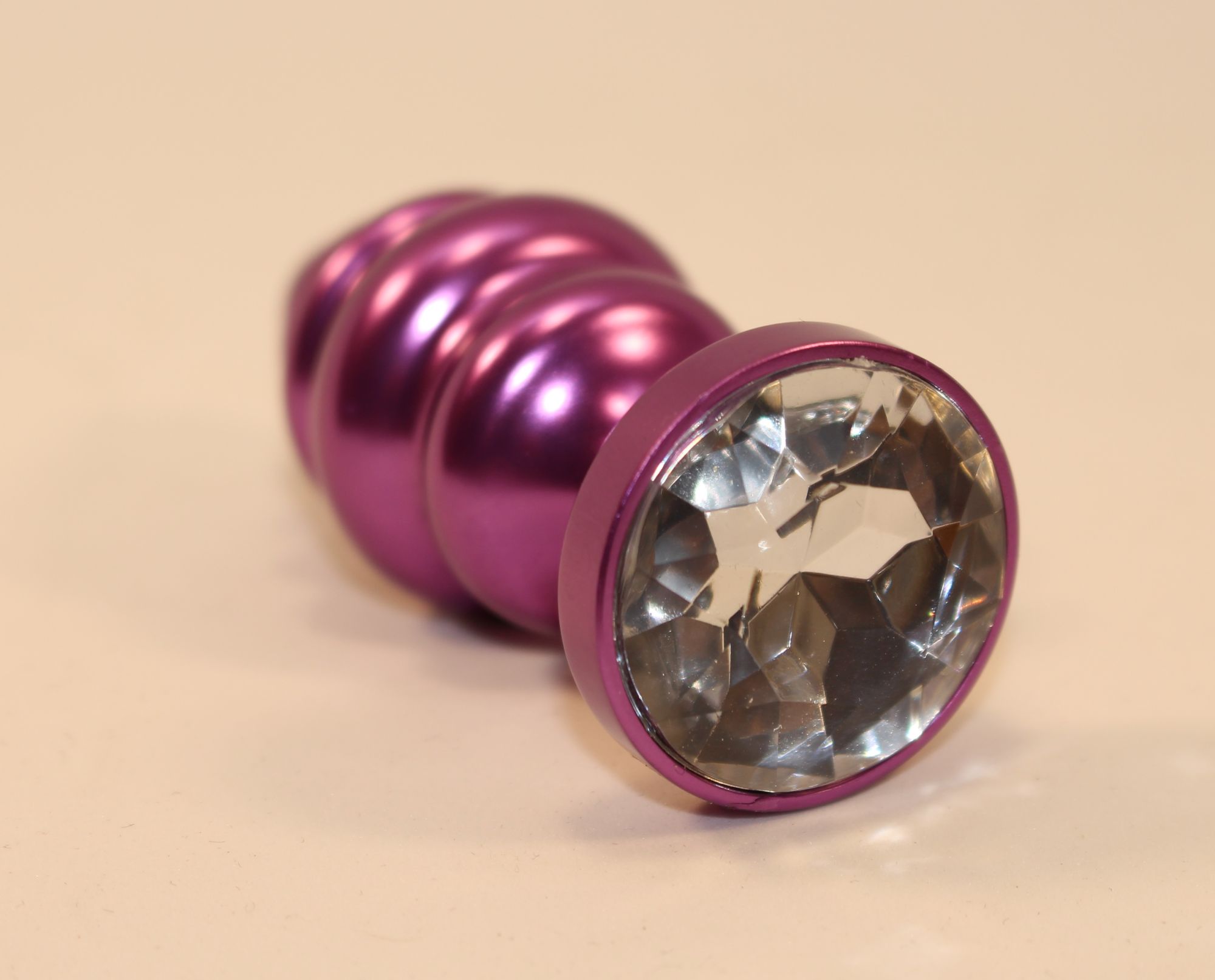 пробка металл 7,3х2,9см фигурная фиолетовая прозрачный страз 47429-4mm в Симферополе